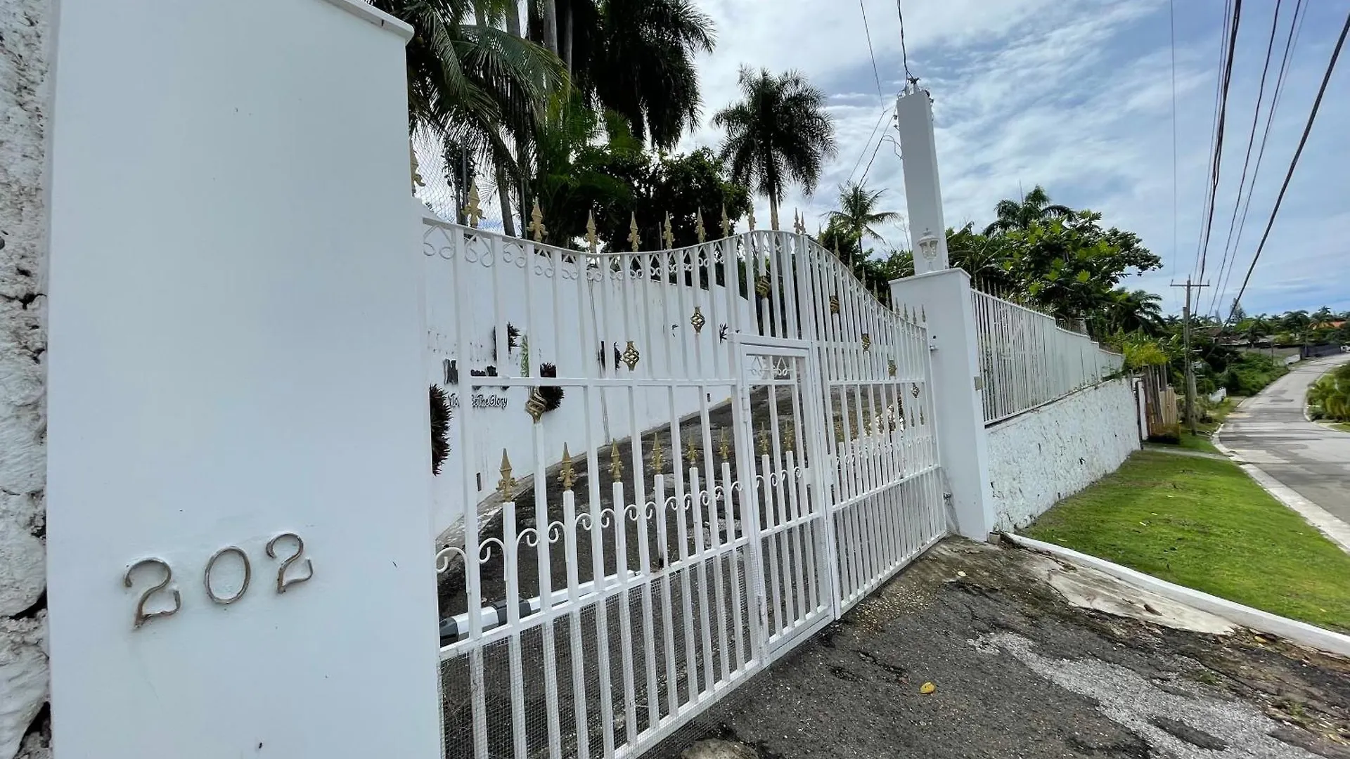 Hostel The Lodge @ Peaceful Palms Montego Bay