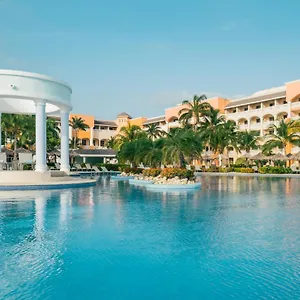 hotel-iberostar-rose-hall-beach-resort-spa.comcaribbean.com/